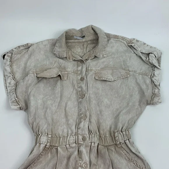 YFB Beige Button-Up Romper Shorts set Size XS Elastic waist Collar Pockets - Picture 3 of 11